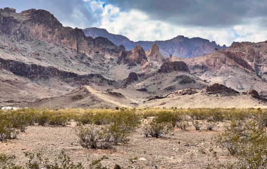 Off-Grid Arizona Dream Parcel With Tranquil Mountain Views And A Short Walk To 10,000 Acres Of Public Lands!￼